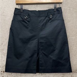 NWOT White House Black Market Black Single Pleat A-Line Skirt. Size 2
